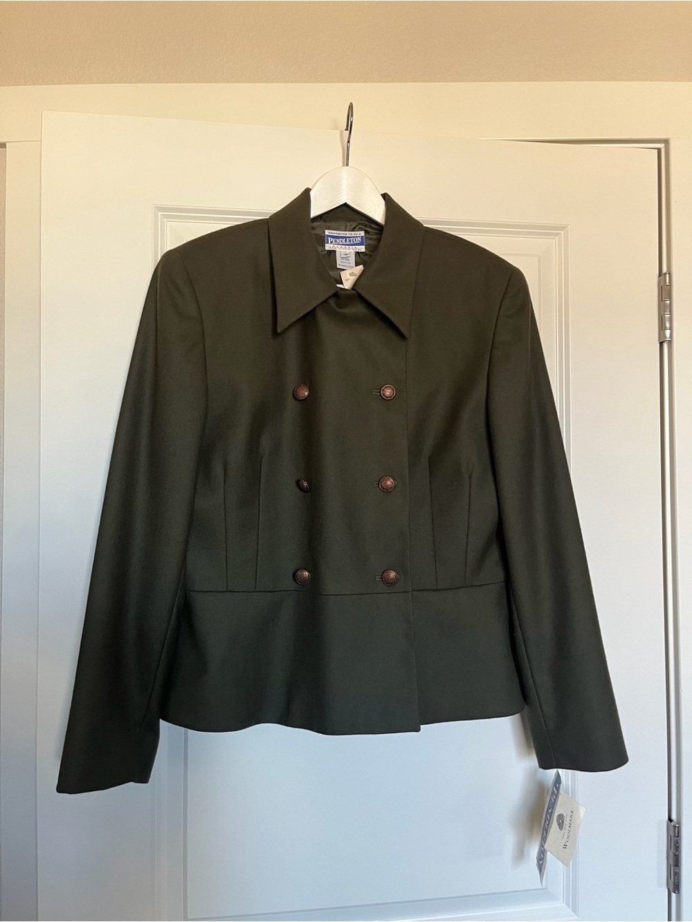 Vintage Pendleton army green button-up women's jacket
